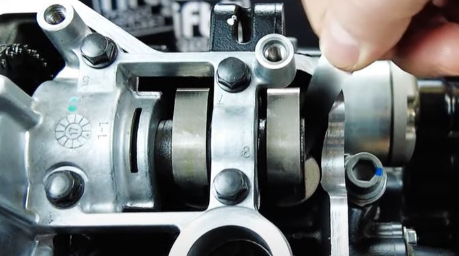 Adjust valve clearance step 7